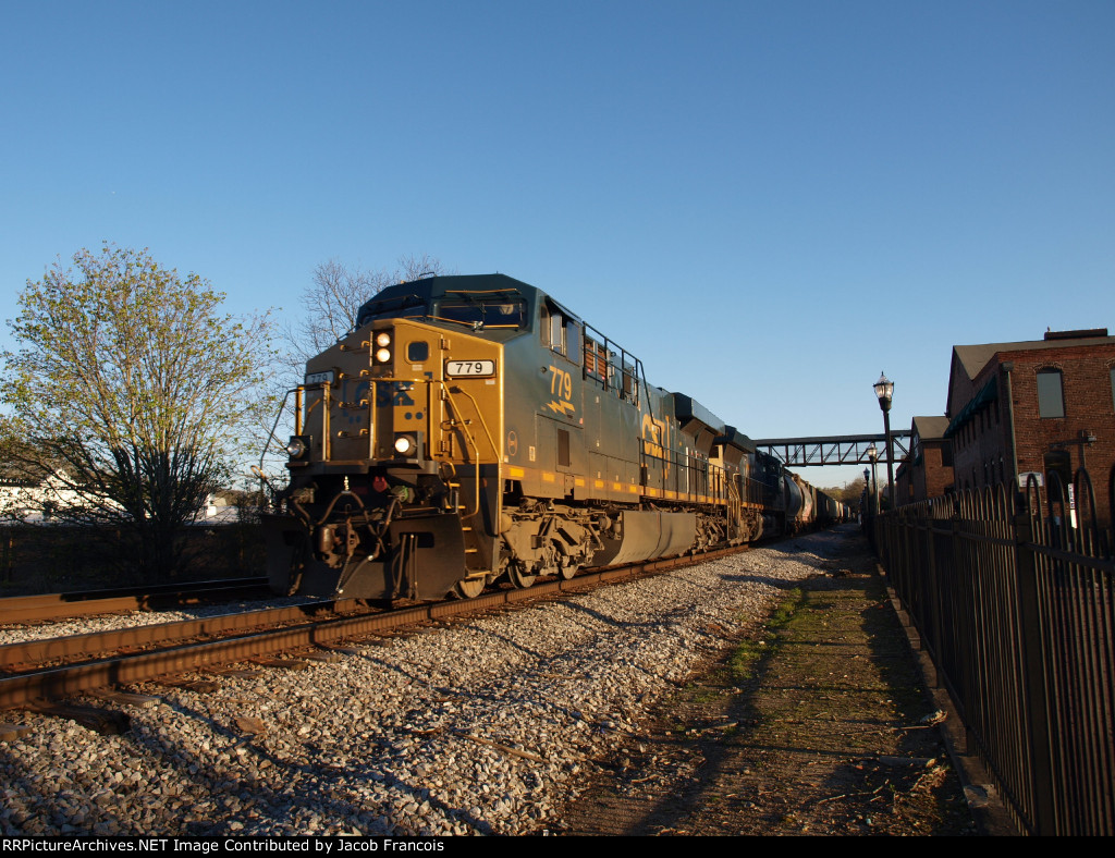 CSX 779